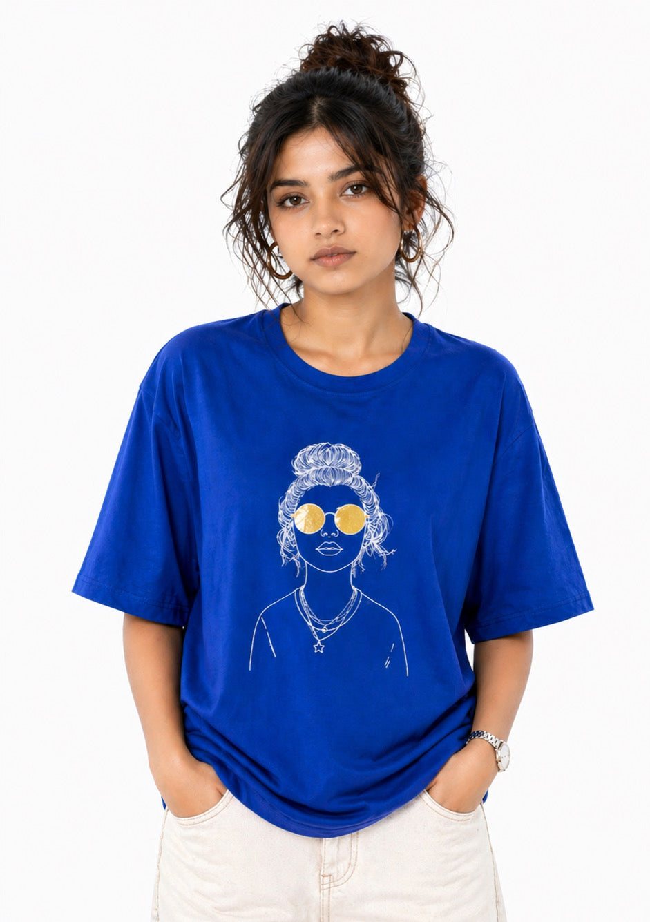 Montx women's royal blue graphic oversized T-shirt with bold print and relaxed fit, casual streetwear style.