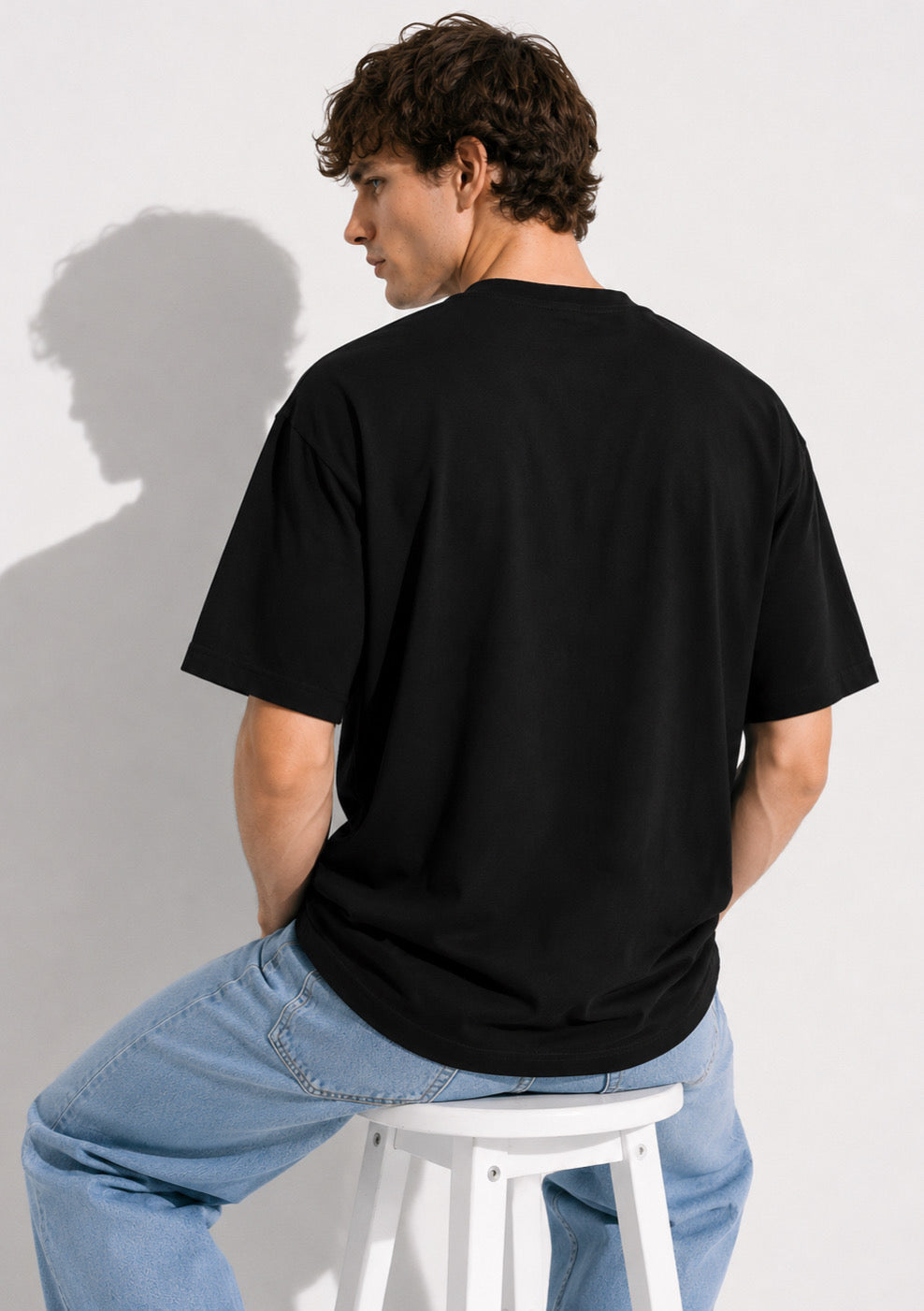 Men's Half Sleeve Round Neck Over Size Los Angeles Print  T-Shirt  - Black Color